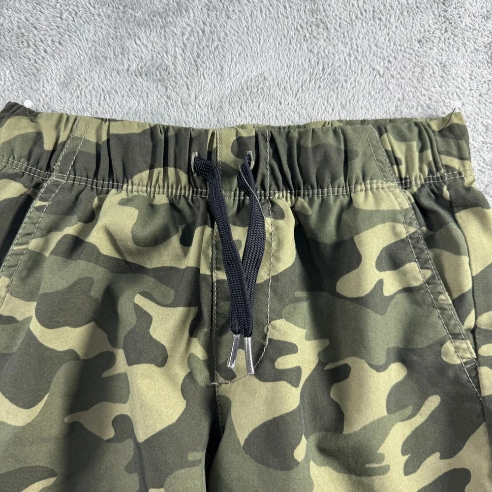 Old Navy Boys Small 6-7 Green Camo Dry Quick Stretch Tech Athletic Shorts